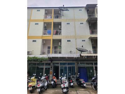 ขาย - ขาย อพาร์ทเม้นท์ พีวายแลนด์ ซอย 1 169 ตรม 18 ตรว ผู้เช่าเต็ม ผลตอบแทนดี, พิษณุโลก