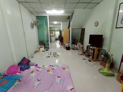 ขาย - ทาวน์เฮ้าส์ 2 ชั้น ซอยวชิรธรรมสาธิต57 ใกล้ซีคอนสแควร์, กรุงเทพ