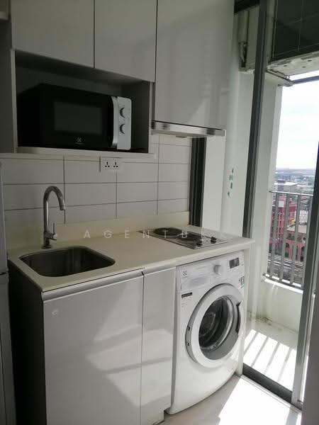 IDEO MOBI Sukhumvit 81, Bangkok, 2097 Sukhumvit Road, Bang Chak, Phra Khanong, Bangkok, 1 Bedroom, 21 sqm, Condo For Rent, by Agentbkk, 60088848 - DDproperty.com