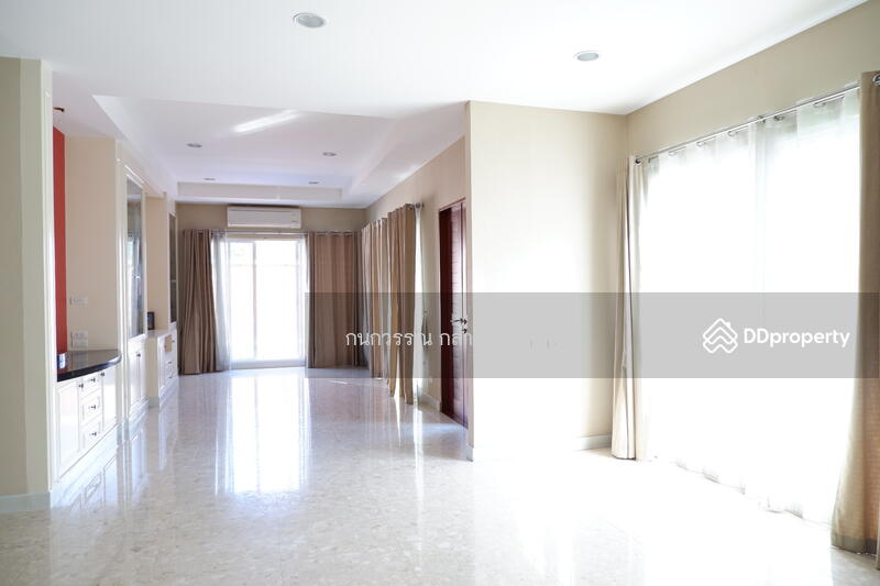ให้เช่า - Grand Bangkok Boulevard Rama9 : แกรนด์ บางกอกบูเลอวาร์ด พระราม9, กรุงเทพ