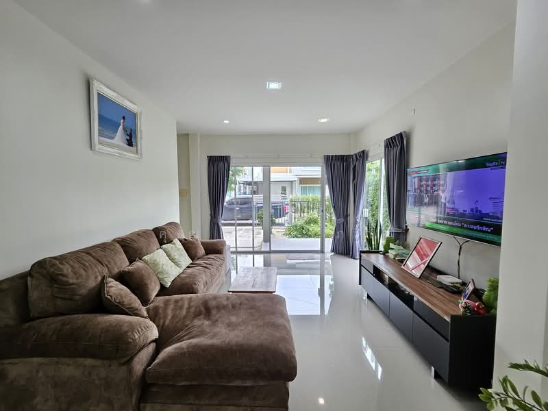 ขายบ้านแฝด หลังใหญ่ เลอนีโอไพร์ม แพรกษา-เทพารักษ์ 40.1 ตรว. 147 ตรม. 4 นอน 3 น้ำ, Samut Prakan, Phraeksa, Muang Samut Prakarn, Samut Prakan, 4 Bedrooms, 147 sqm, Townhouse For Sale, by คุณ ณิชาภา, 60089313 - DDproperty.com