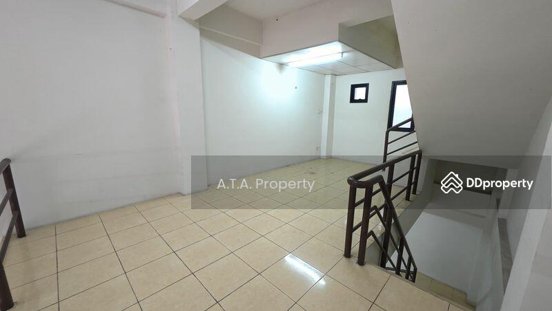 For Rent - 4-storey commercial building, Laem Chabang, Sriracha, Chon Buri