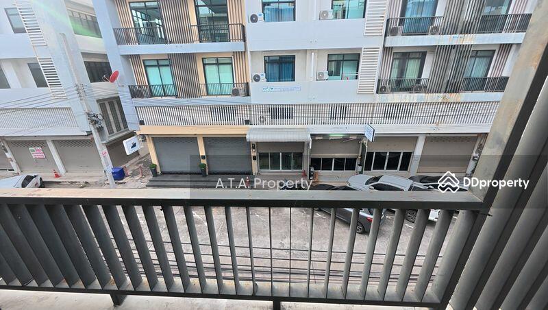 For Rent - 4-storey commercial building, Laem Chabang, Sriracha, Chon Buri