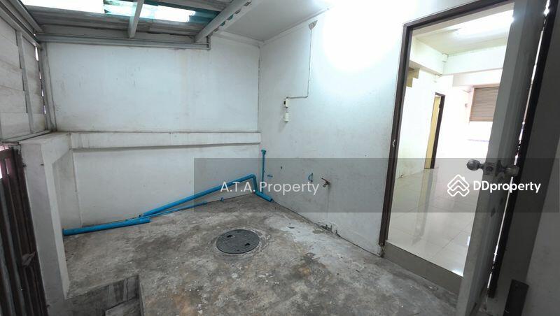 For Rent - 4-storey commercial building, Laem Chabang, Sriracha, Chon Buri