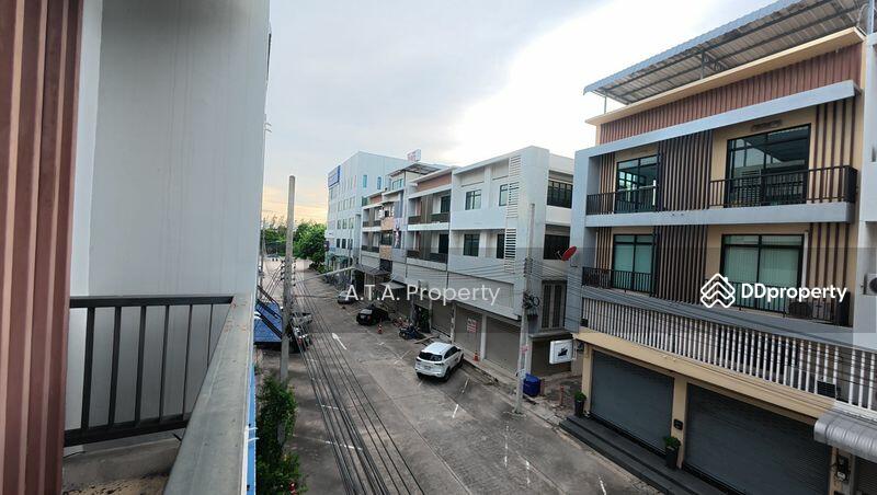 For Rent - 4-storey commercial building, Laem Chabang, Sriracha, Chon Buri