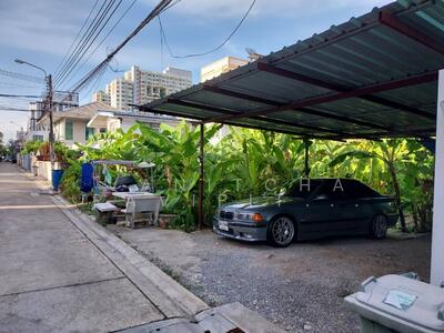 ขาย - ที่ดินทำเลงาม ปากซอยรัชดา70 135ม.ถนน รัชดาภิเษก, กรุงเทพ