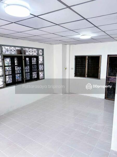 For Sale - 2-Br Townhouse in Bang Phlap, Nonthaburi