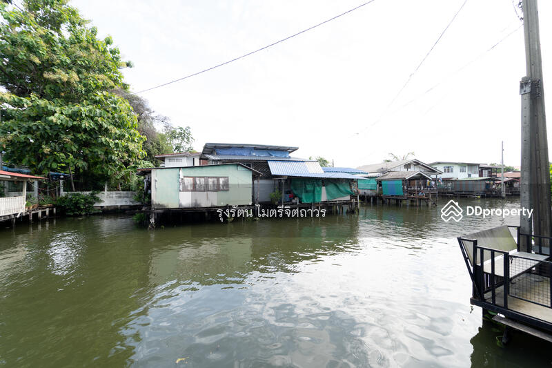 วิวริมน้ำจากที่ดิน
