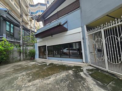 ขาย - บ้านเดี่ยว 2 ชั้น 44 ตร.ว. ติด ม.ธุรกิจบัณทิตย์, กรุงเทพ