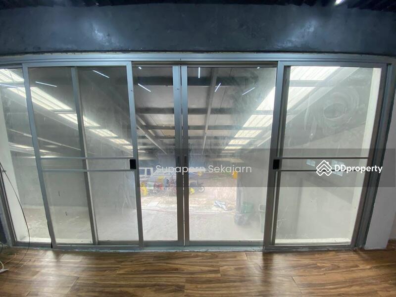 For Rent - โกดังพร้อมสำนักงาน 2,000 ตรม. จรัญ 37, Bangkok