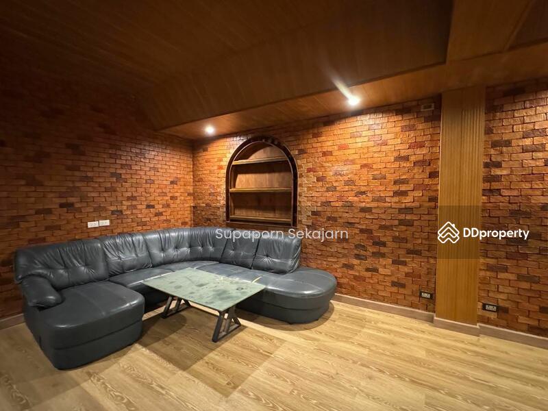 For Rent - โกดังพร้อมสำนักงาน 2,000 ตรม. จรัญ 37, Bangkok