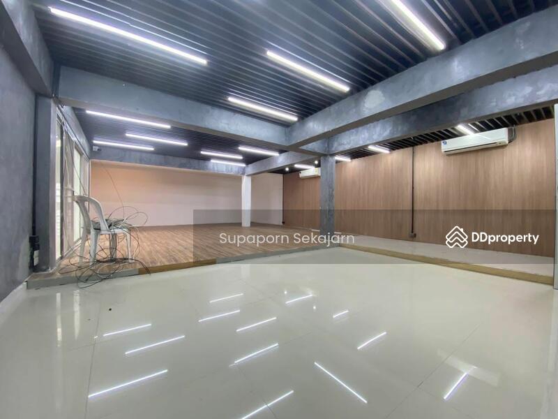 For Rent - โกดังพร้อมสำนักงาน 2,000 ตรม. จรัญ 37, Bangkok