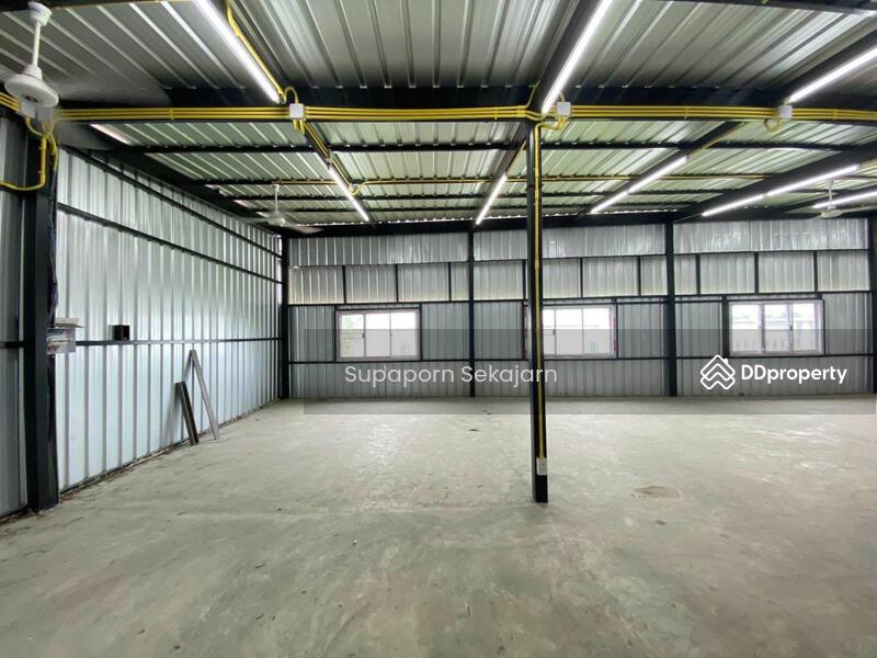 For Rent - โกดังพร้อมสำนักงาน 2,000 ตรม. จรัญ 37, Bangkok
