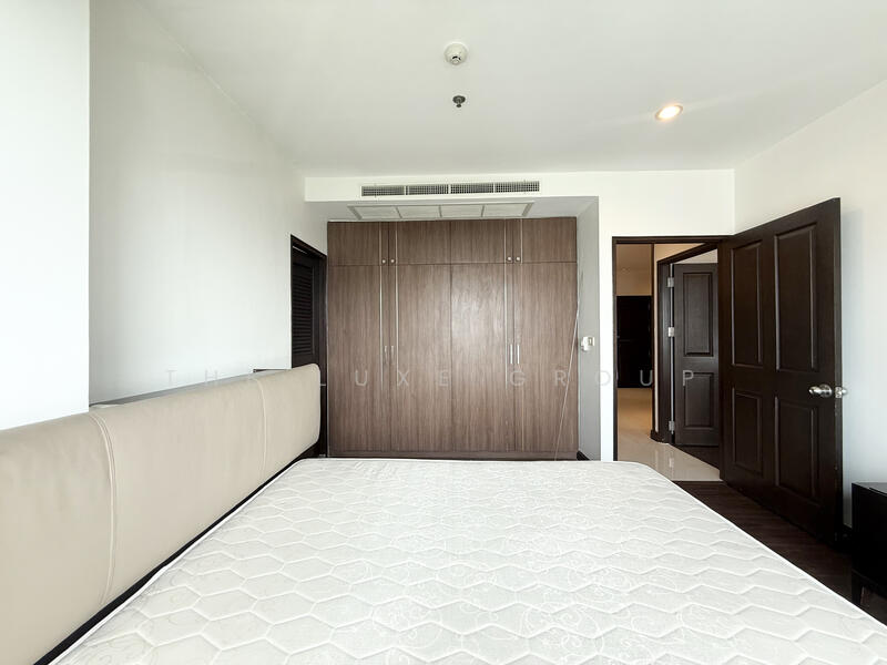 Baan Thai Living Ekkamai, Bangkok, 40 Soi Pridi Banomyong 31, Khlong Tan Nua, Watthana, Bangkok, 2 Bedrooms, 158 sqm, Condo For Rent, by The Luxe Group, 60091044 - DDproperty.com