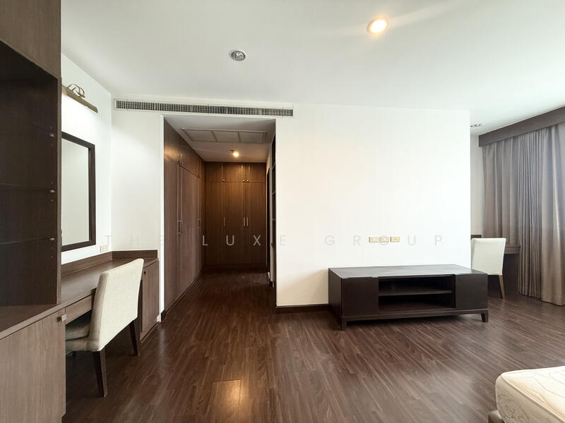 Baan Thai Living Ekkamai, Bangkok, 40 Soi Pridi Banomyong 31, Khlong Tan Nua, Watthana, Bangkok, 2 Bedrooms, 158 sqm, Condo For Rent, by The Luxe Group, 60091044 - DDproperty.com