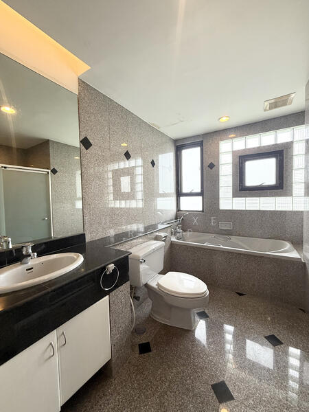Baan Thai Living Ekkamai, Bangkok, 40 Soi Pridi Banomyong 31, Khlong Tan Nua, Watthana, Bangkok, 2 Bedrooms, 158 sqm, Condo For Rent, by The Luxe Group, 60091048 - DDproperty.com
