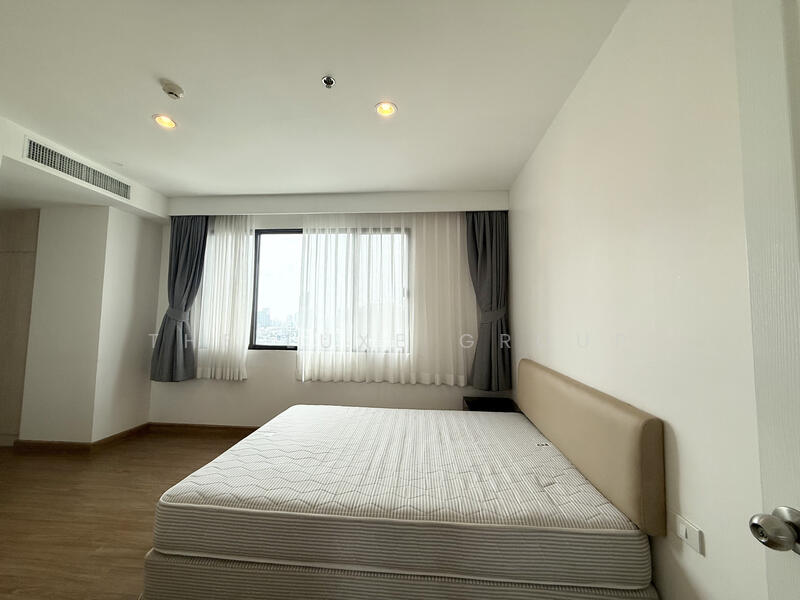 Baan Thai Living Ekkamai, Bangkok, 40 Soi Pridi Banomyong 31, Khlong Tan Nua, Watthana, Bangkok, 3 Bedrooms, 190 sqm, Condo For Rent, by The Luxe Group, 60091051 - DDproperty.com