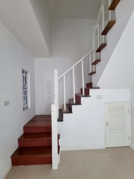 Pruksa Ville 10 Petchkasem-Phutthamonthon Sai 4 : พฤกษาวิลล์ 10 เพชรเกษม-พุทธมณฑลสาย 4, นครปฐม, ซอยกระทุ่มล้ม 19 ถนนพุทธมณฑล สาย 4, กระทุ่มล้ม, สามพราน, นครปฐม, 100 ตร.ม., ทาวน์เฮ้าส์ ขาย, โดย Apaporn Muanthorani, 60091239 - DDproperty.com