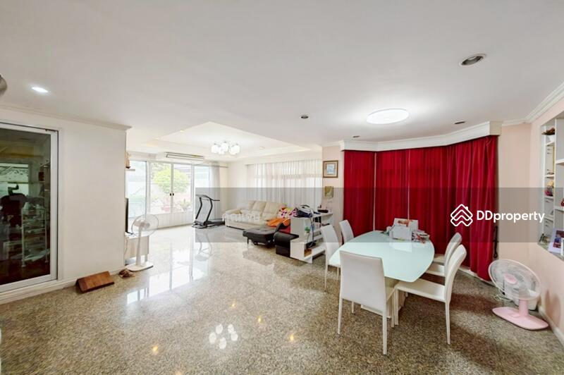 For Sale - Baan Suan Prinsiri, Bangkok