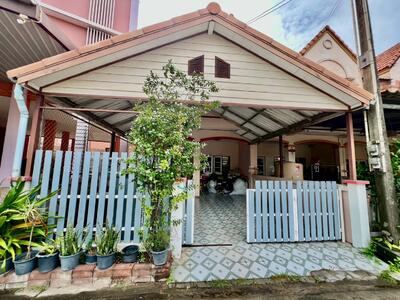 ขาย - ขายทาวน์เฮ้าส์ 2 ชั้น ใน ตัวเมืองระยอง โซนเซ็นทรัลระยอง ต.ทับมา อ.เมืองระยอง จ.ระยอง, ระยอง