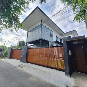 ขาย - โฮมออฟฟิศ 2 ชั้น 94 ตร.ว. ซอยนาคนิวาส37 ใกล้ห้างเซ็นทรัล อีสต์วิลล์ ซอยนาคนิวาส37 แยก1-4, กรุงเทพ