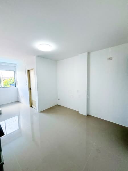 ขาย - ขายทาวน์โฮม 3 ชั้น ต.บางแขม อ.เมือง จ.นครปฐม, นครปฐม