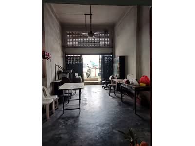 ขาย - ตึกแถวติดถนน ใกล้ตลาดกรุงนนท์ บ้านเลขที่ 555, กรุงเทพ