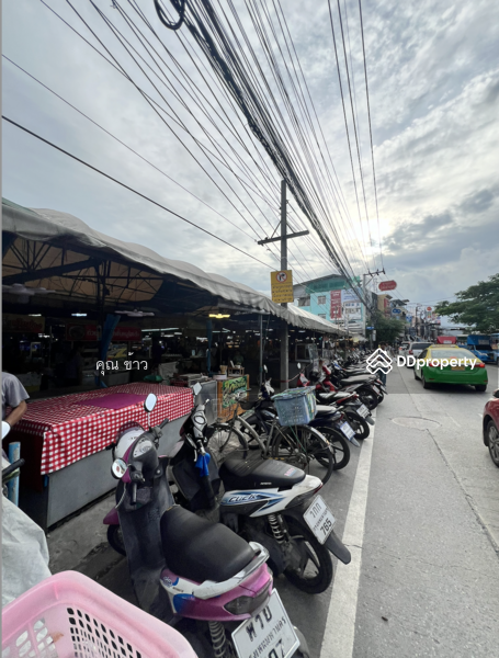 หน้าตลาด