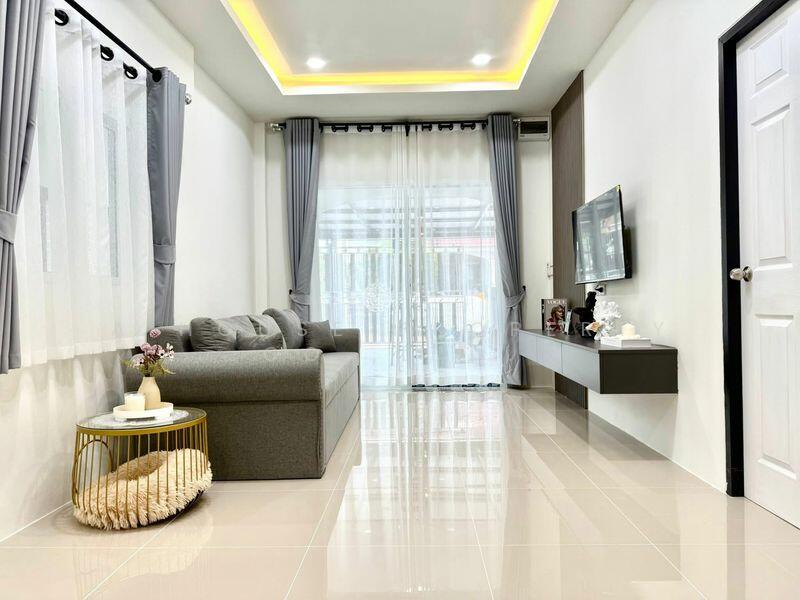 For Sale - Rattanakorn village 3, Chon Buri (Pattaya)
