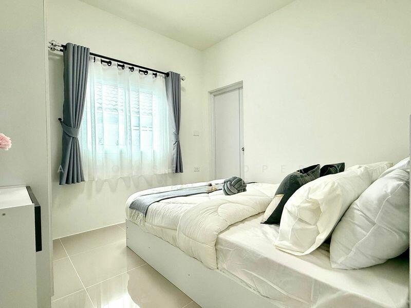 For Sale - Rattanakorn village 3, Chon Buri (Pattaya)