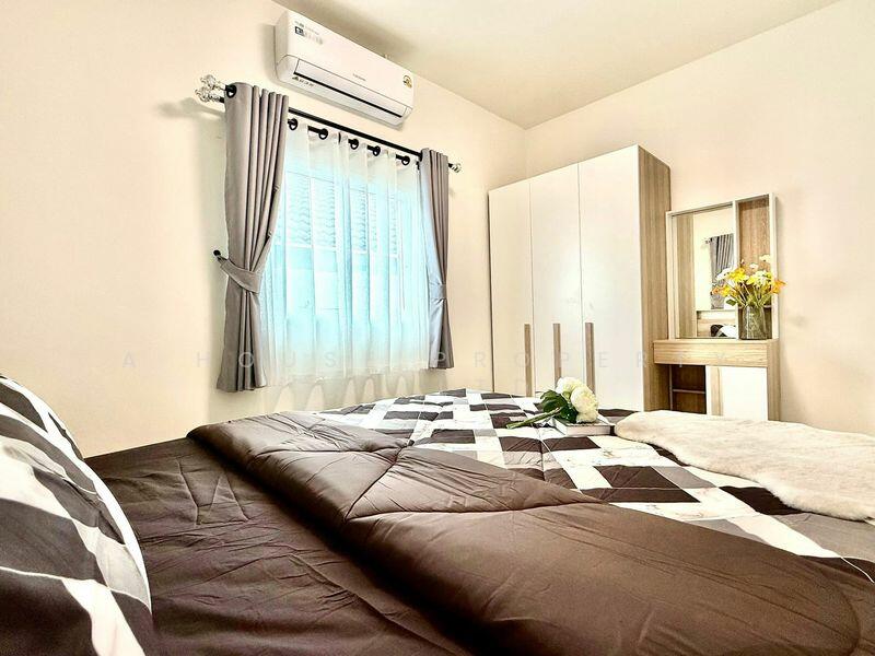 For Sale - Rattanakorn village 3, Chon Buri (Pattaya)