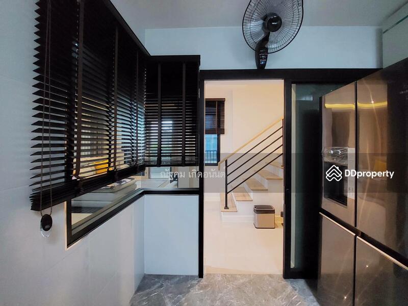 For Sale - Ninya Kallapaphruek, Bangkok