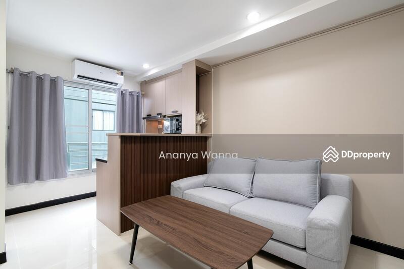 For Rent - Charming Resident Sukhumvit 22, Bangkok