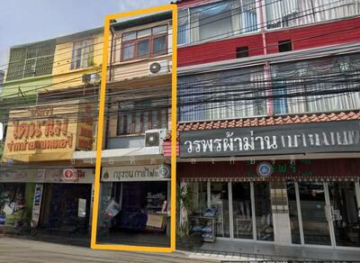 ขาย - อาคารพาณิชย์ 2 หลังตีทะลุ เชิงสะพานกรุงธน (ซังฮี้) ใกล้ตลาดกรุงธน 2 นาทีถึงโรงแรมริเวอร์ไซด์ กรุงเทพ, กรุงเทพ