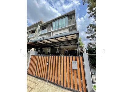 ขาย - Landmark Ekamai-Ramindra : แลนด์มาร์ค เอกมัย-รามอินทรา, กรุงเทพ