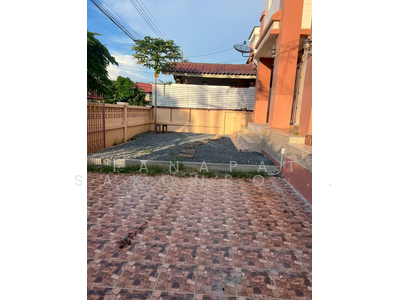 ขาย - Lake Garden Villa : หมู่บ้านเลคการ์เด้นวิลล่า, กรุงเทพ