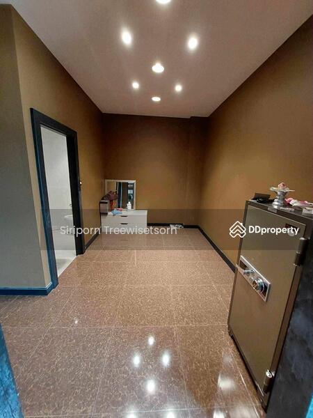 For Sale - Commercial Building, Bangkok