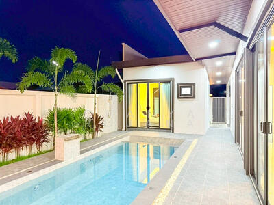 ขาย - ขายบ้านพูลวิลล่าชั้นเดียวสไตล์โมเดิร์น 4 ห้องนอน – ทำเลดี มาบประชัน พัทยา, ชลบุรี