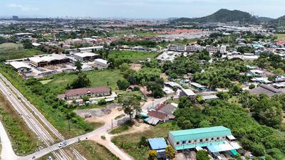 ขาย - ขายที่ดินถมแล้วผังสีแดง เนื้อที่ 474 ตร.ว. ใกล้นิคมฯ แหลมฉบังและเซ็นทรัล ศรีราชา ชลบุรี, ชลบุรี