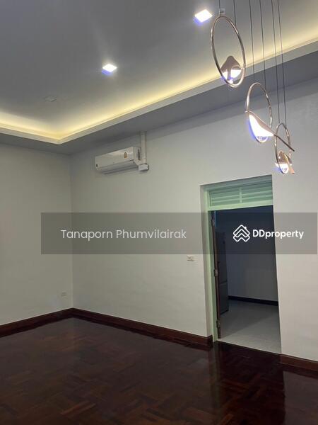 For Rent - Si Phraya, Bangkok