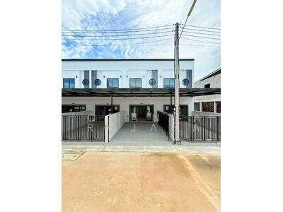 ขาย - ขายทาวน์เฮาส์ 2 ชั้น Rattanakorn 17 (RK17) – ทำเลดี ใกล้ทะเลสาบมาบประชัน พัทยาตะวันออก, ชลบุรี