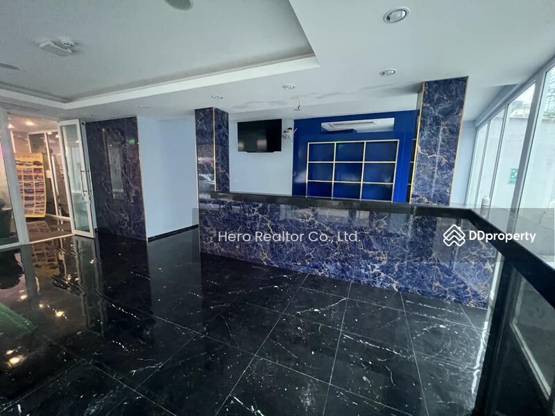 For Rent - Bangkok Retail Sukhumvit BTS Asok MRT Queen Sirikit Convention Center BRE23606, Bangkok