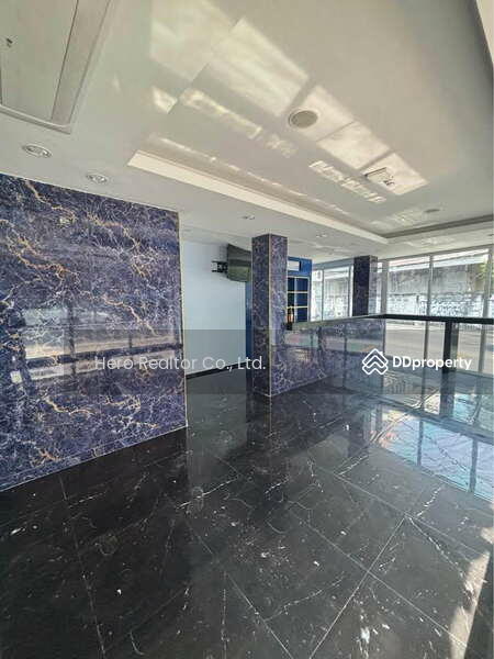 For Rent - Bangkok Retail Sukhumvit BTS Asok MRT Queen Sirikit Convention Center BRE23606, Bangkok