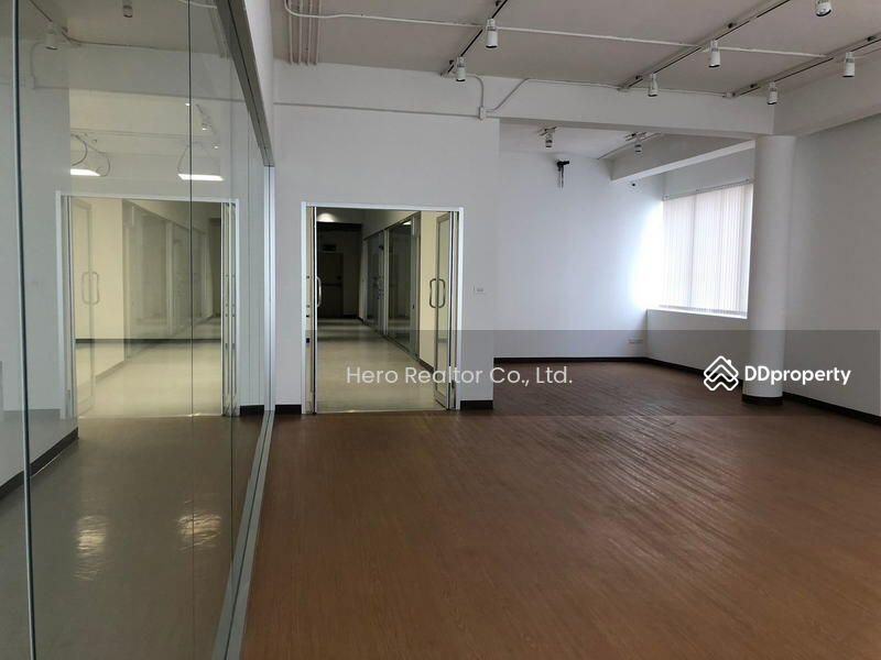 For Rent - For Rent Bangkok Office Surawong BTS Sala Daeng Bang Rak BRE23006, Bangkok