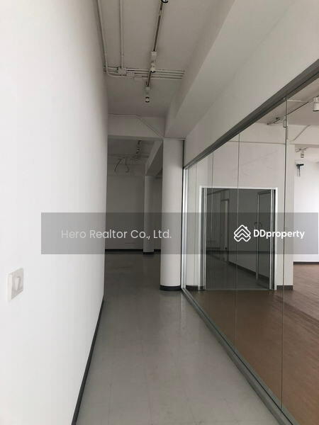 For Rent - For Rent Bangkok Office Surawong BTS Sala Daeng Bang Rak BRE23006, Bangkok
