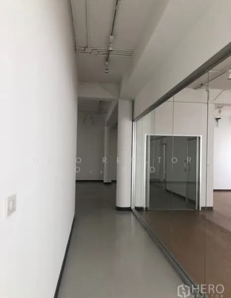 For Rent Bangkok Office Surawong BTS Sala Daeng Bang Rak BRE23006, Bangkok, Si Phraya, Bang Rak, Bangkok, , 237 sqm, Office Space For Rent, by Hero Realtor Co., Ltd., 60095611 - DDproperty.com