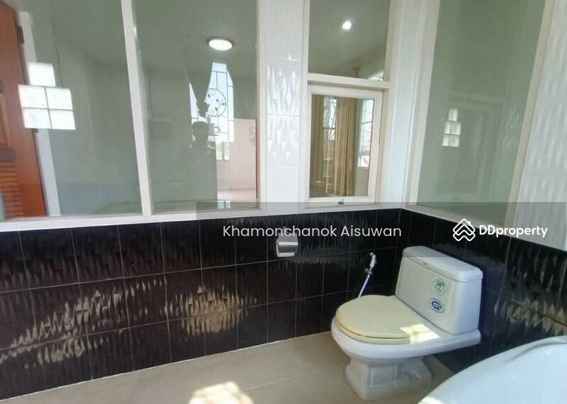 For Rent - 6 Bedrooms House for Rent in Chiang Mai, Chiang Mai