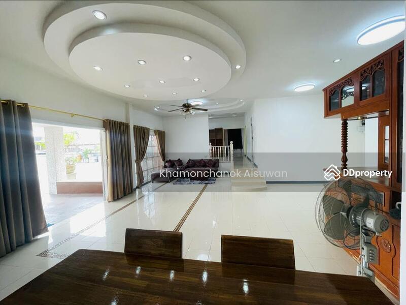 For Rent - 6 Bedrooms House for Rent in Chiang Mai, Chiang Mai