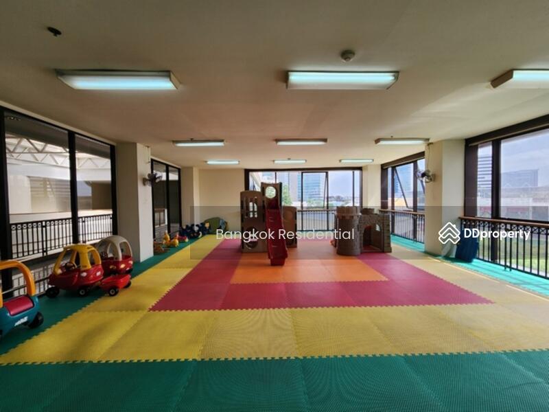 For Rent - Ruamsuk Condominium, Bangkok