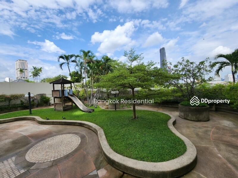 For Rent - Ruamsuk Condominium, Bangkok